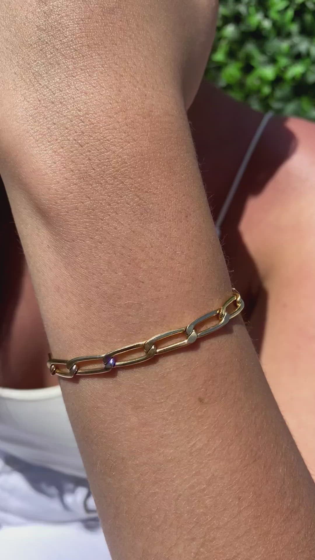 Elongated curb chain bracelet in gold filled worn by a model | Camille Jewelry