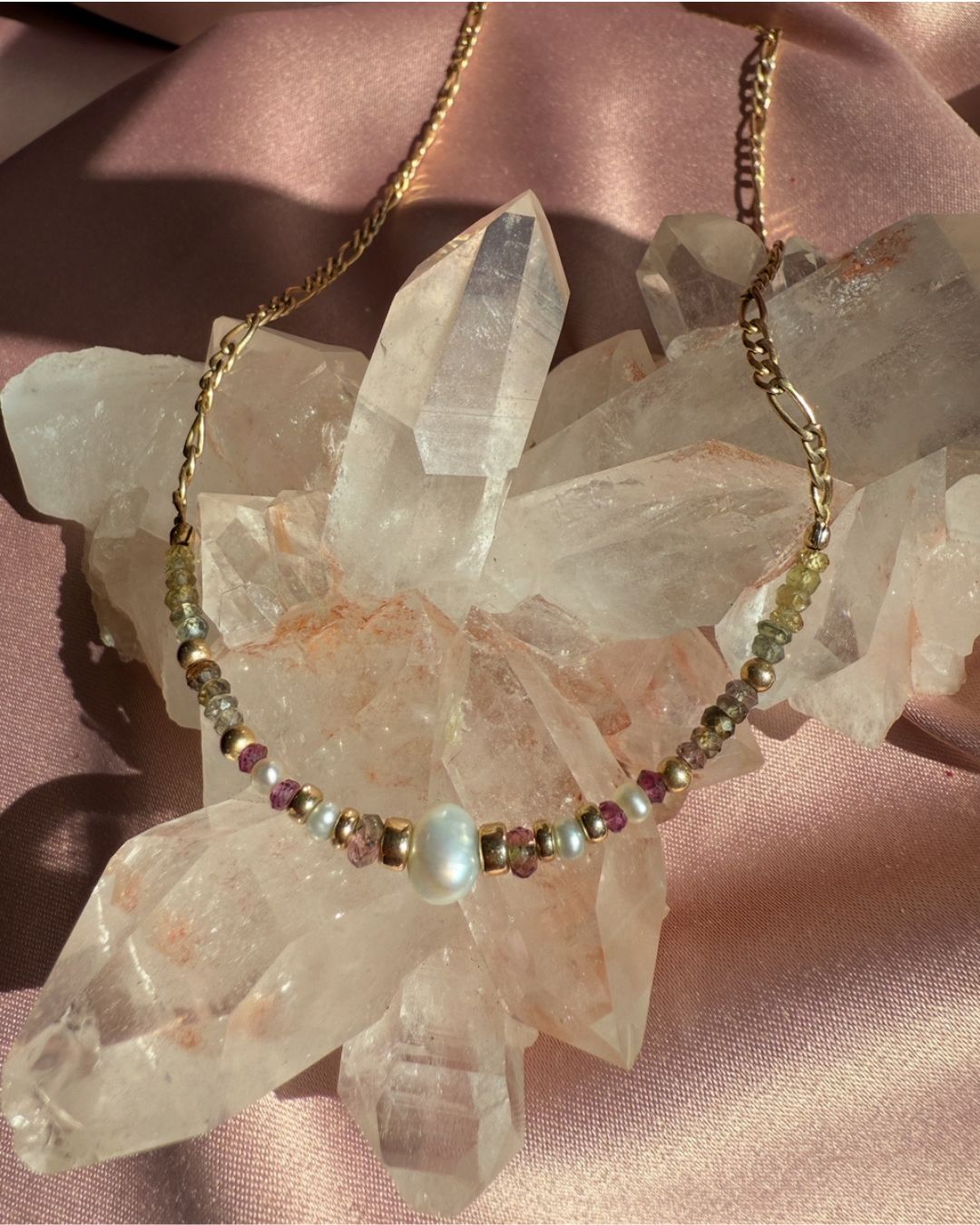 Gold filled Beaded Necklace with Gold Figaro Chain – Tourmaline & Pearls - Camille Jewelry